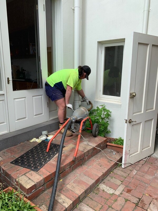 Plumber Oakleigh